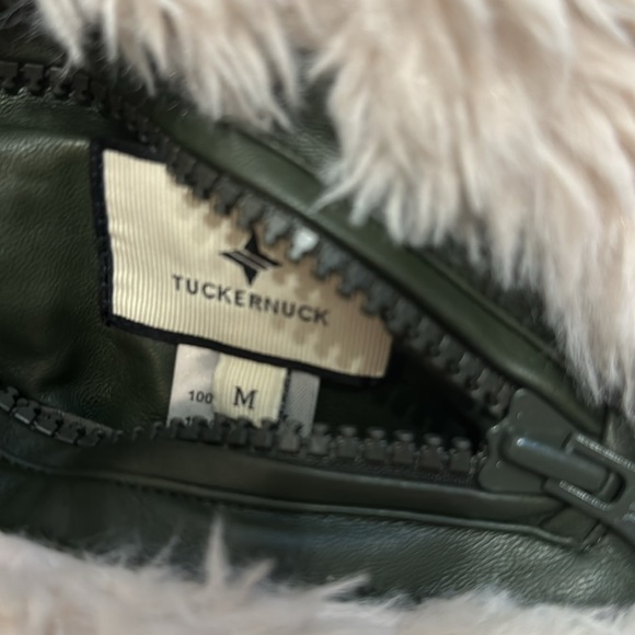 Tuckernuck Reversible Green Faux Leather and Sherpa Vest Size Medium - Picture 5 of 14